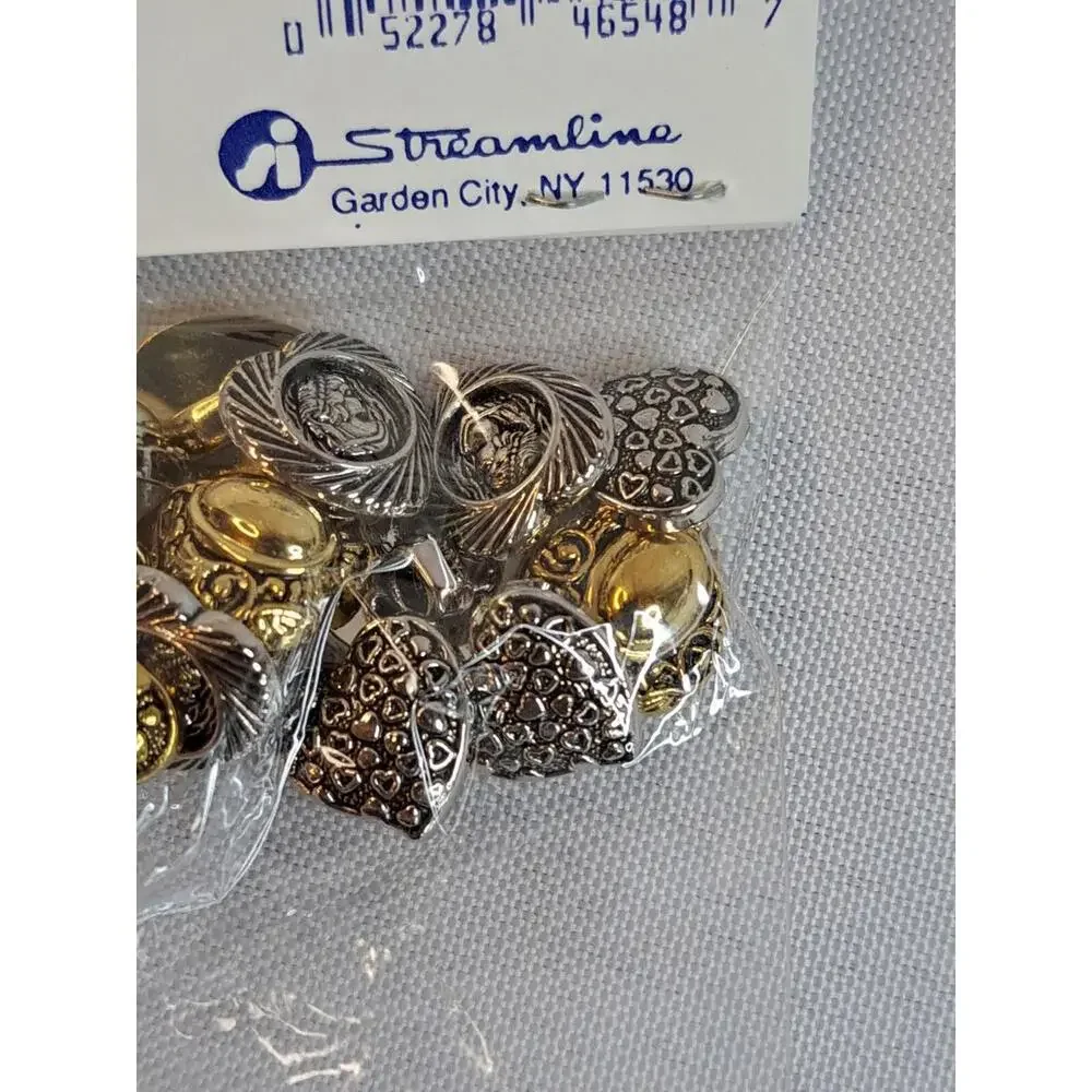 N/A crafty buttons